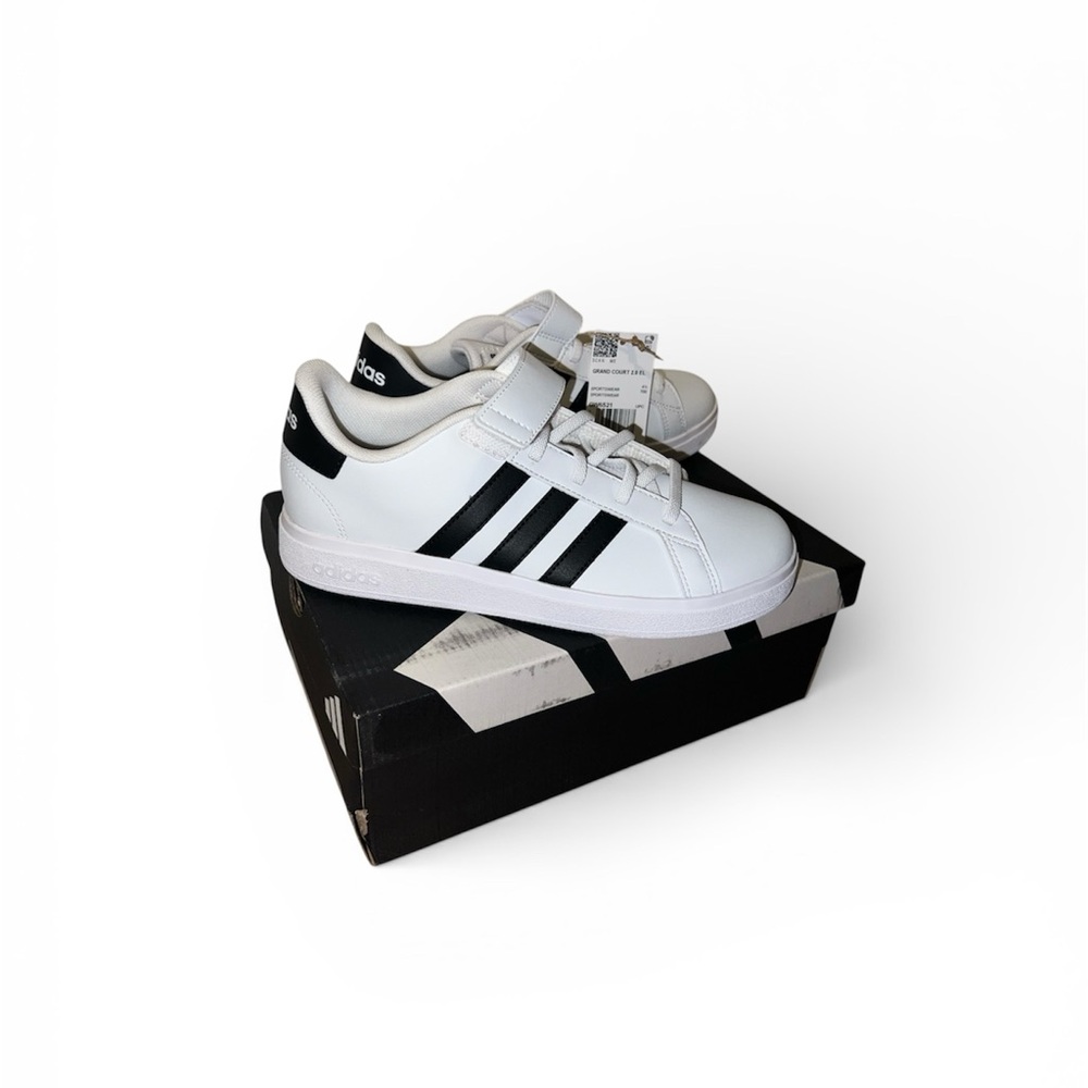 Adidas Grand Court 2.0 Classic White and Black Shoes
